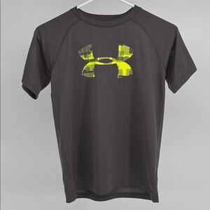 Under Armour heatgear boys gray short sleeve t-shirt size youth M.